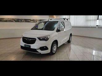 combo cargo 1.5d 130cv edition s&s l1h1 at8 iva es