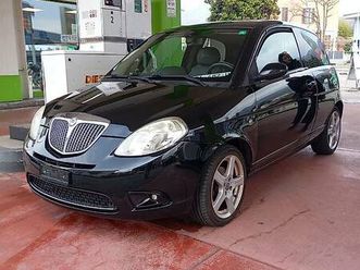 lancia y momodesign 1.4 16 v 6 marce canton tessin - tutti.ch