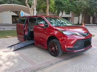 toyota sienna 2.5ltrhybrid braunability wheelchair ramp