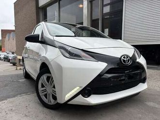aygo 1.0i vvt-i x-music//prete a immatriculer//ct