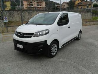 1.5 bluehdi 100 cv porta laterale