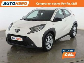 toyota aygo x cross 1.0 play