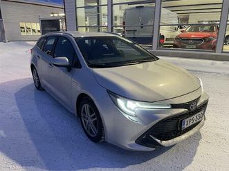 touring sports 1,8 hybrid active edition - toyota approved - p.kamera - navi!