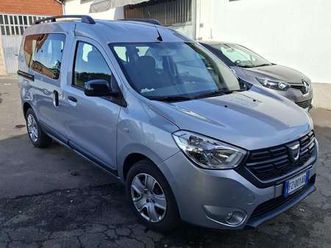 dokker 2017 1.5 blue dci comfort s