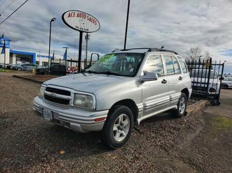 2002 chev tracker 4wd -financing