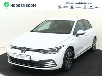 volkswagen golf 1.4 ehybrid style | soh 98% | adaptieve cruise control | achteruitrijcamera | 3-zone airco | dodehoek detectie | stoel- en stuurwielverwarming |