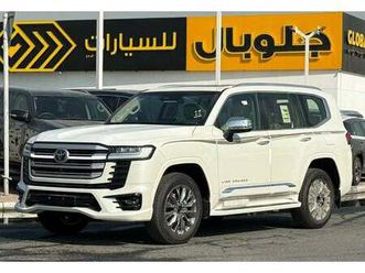 toyota land cruiser landcruiser vxr 4.0l v6 white 2026 gcc omani