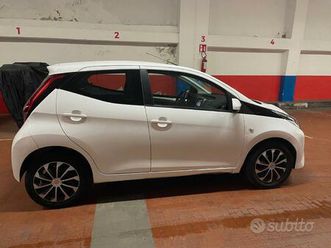 toyota aygo 1.0 vvtt-i 72ch x-play