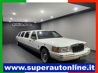 lincoln town car executive 40r limousine