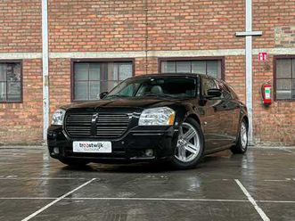 dodge magnum rt hemi 5.7 v8 380 ch 2005 - youngtimer