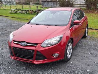 2013 ford focus voiture