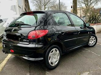 peugeot 206 1.4 hdi 2006 novembro/06