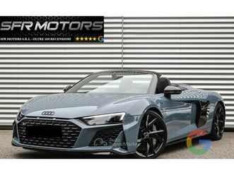 r8 spyder v10 rwd s tronic performance *carbonio*