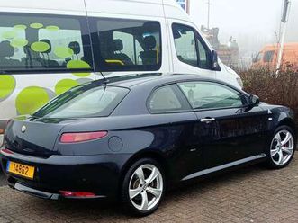 gt 1.9 jtd m-jet dpf distinctive