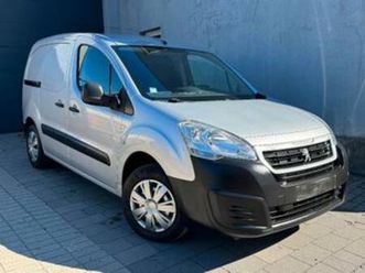 ② peugeot partner 1.6 diesel 2016 cargo léger euro 6b little — camionnettes & utilitaires — 2ememain