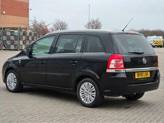 7 seater vauxhall zafira 1.6 petrol manual in clean condition. mot august 2026