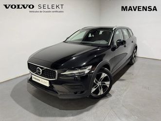 volvo v60 2.0 b4 (d) awd auto cross country core