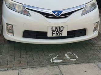 toyota estima 8 seater