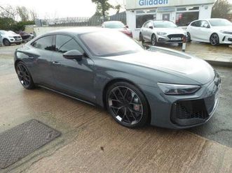 performance 105kwh auto quattro 4dr