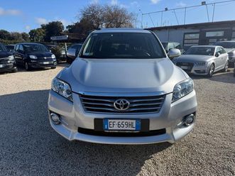 rav 4 rav4 crossover 2.2 d-cat a/t 150 cv executive