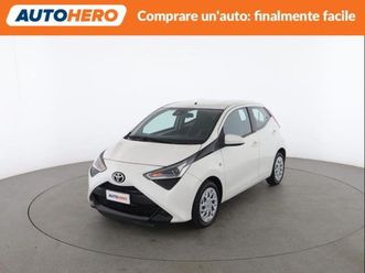 aygo 2ª serie aygo 1.0 vvt-i 72 cv 5 porte x-play mmt
