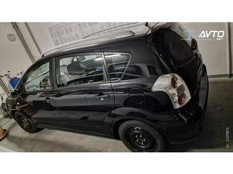 toyota corolla verso 2.2 d4-d family 5