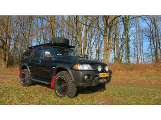 pajero sport 3.0 v6 intense 4x4 | roofrack | winch