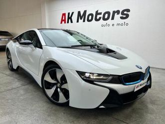 i8