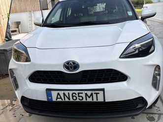 toyota yaris cross janeiro/22