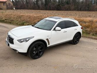 suv infiniti qx 70s 3.0d 2016