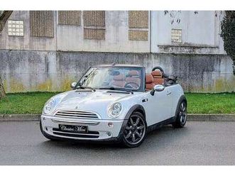 mini cooper cabriolet sidewalk