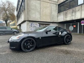 nissan 370 z