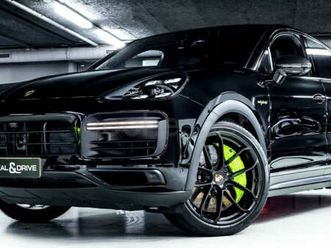 porsche cayenne coupé turbo ehybrid con paquete gt