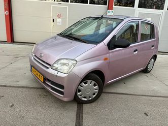 daihatsu cuore - 1.0-12v azure