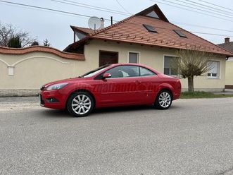 ford focus coupe cabriolet 2.0 titanium