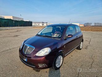 lancia ypsilon 1.3 mjt 75 cv