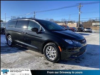 used 2022 chrysler voyager lx