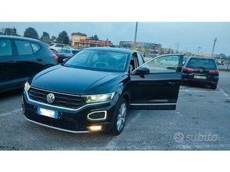 volkswagen t-roc 2.0 tdi 4motion dsg advance blue