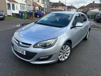 vauxhall astra 1.6 16v se hatchback 5dr petrol auto euro 5 (115 ps)