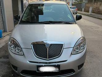 lancia ypsilon 1.2 benz