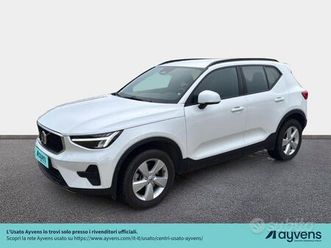 volvo xc40 b3 automatico essential