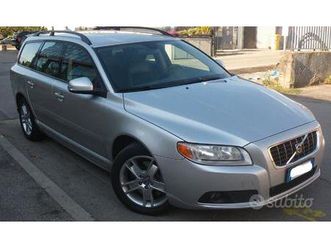 volvo v70 2.4d momentum-unipro-leggi bene-