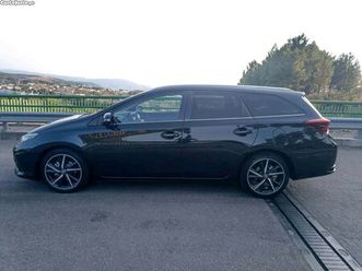 toyota auris 1.4d março/17