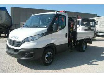 daily 35c16 con gru palfinger pk3400b e cassone rib.le trilaterale