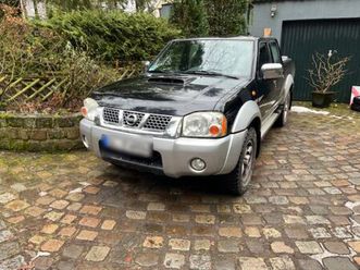 nissan 4 x 4 w i n t e r m a m m u t