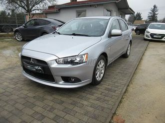 mitsubishi lancer sportback 1.6 invite / 111 ezer km / szervizkönyv / alu / navi /