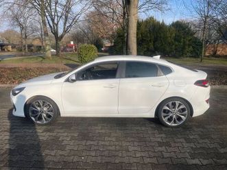 hyundai i30 1.4 t-gdi style fastback style