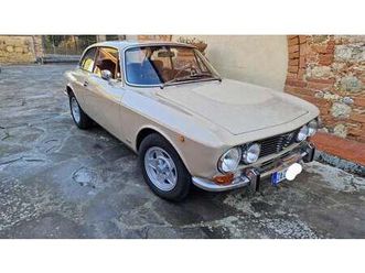 1972 alfa romeo gtv 2000
