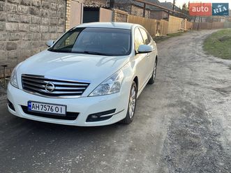 nissan teana 2010