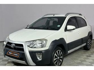 2019 toyota etios cross 1.5 xs 5-dr